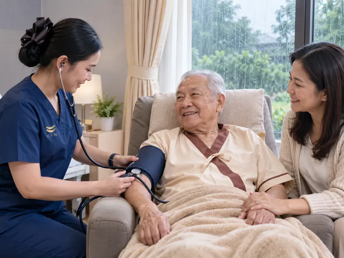 พยาบาลวัดความดันผู้สูงอายุที่พักช่วงน้ำท่วม KIN ราชพฤกษ์ ศูนย์ฟื้นฟูคิน KIN | Vital signs check during short stay KIN Ratchaphruek