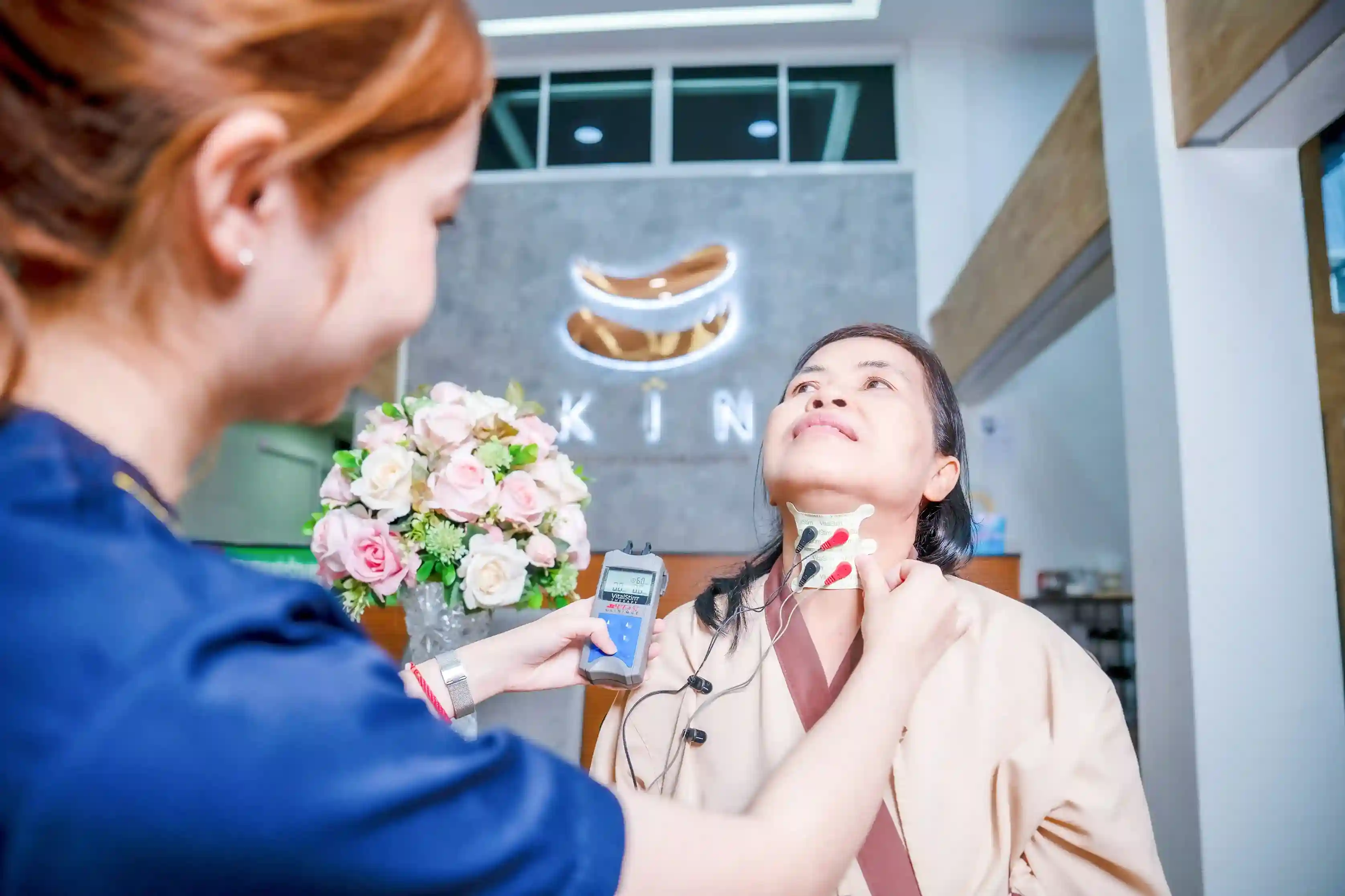 VitalStim NMES ฝึกการกลืน ผู้ป่วย Stroke กลืนลำบาก KIN